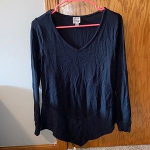 Como Vintage black top